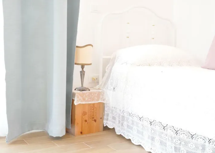 L'officina Dei Sogni Bed and Breakfast 3*